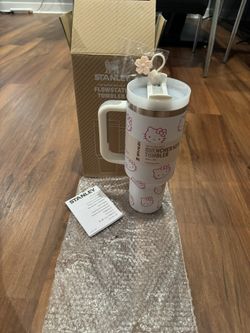 WHITE HELLO KITTY STANLEY