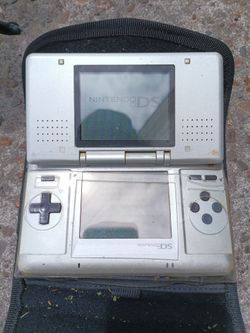 Nintendo DS fat with super Mario Bros game
