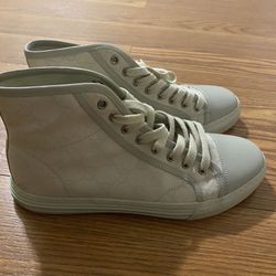 Gucci Canvas sneakers