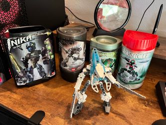 Assorted Bionicles w/ Canisters