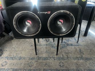 Two kicker solo baric 12 inch speakers including Box excellent condition