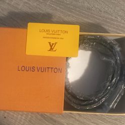 Size 105 Black Louis Vuitton Belt