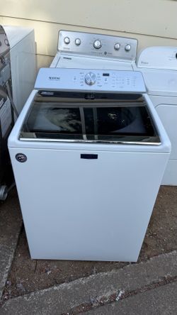 Maytag large capacity washing machine working perfectly ready to use💦
