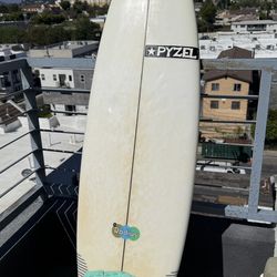 Pyzel Radius 5’11, 27L, FCS2 - Surfboard 🏄🏻‍♂️