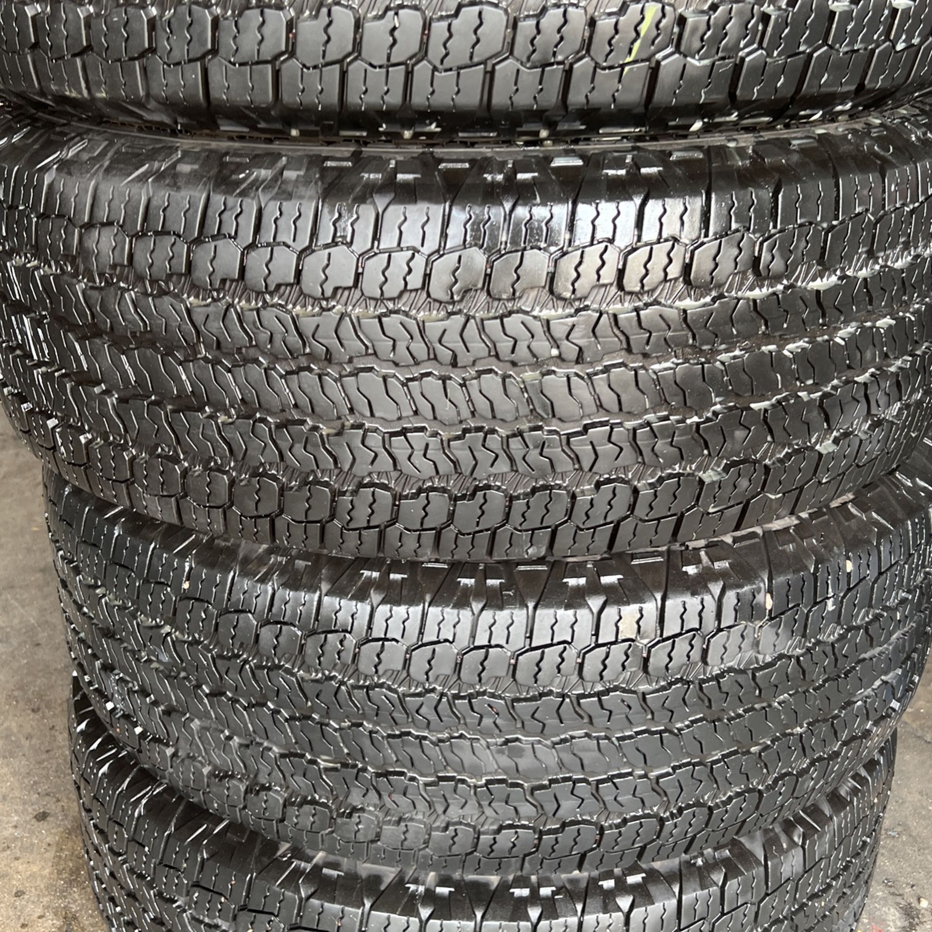 265-70-16 Used Goodyear Tire Set
