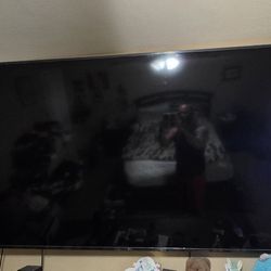 Lg 82in Tv