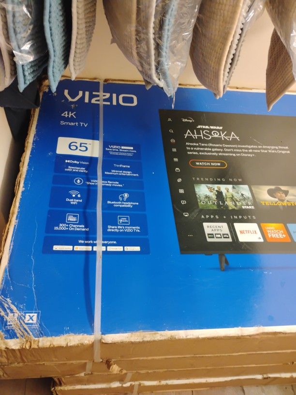 Vizio 65 In Smart TV