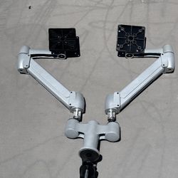 Computer Monitor Mounts