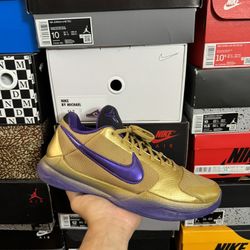 Kobe 5 Protro Undefeated Hall Of Fame size 10.5 VNDS