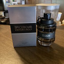 Viktor & Rolf Spice Bomb Men's Cologne