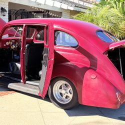 1939 Ford Deluxe Suicide 4 Dr  Shaved & Bagged $22,500  OBO