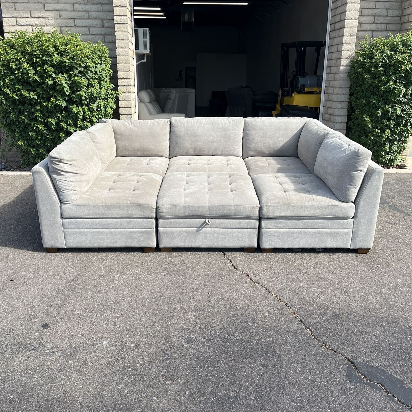Thomasville 1414563 deals