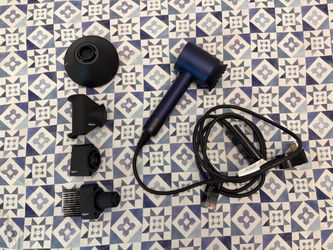 Dyson Supersonic Hair Dryer + Attachments