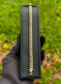 Jewelry 10k solid yellow Gold Miami Cuban bracelet 7.75” 38.9grams 8.00mm