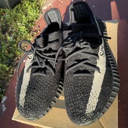 Adidas Yeezy Boost 350 V2 Oreo
