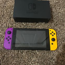 Nintendo Switch 