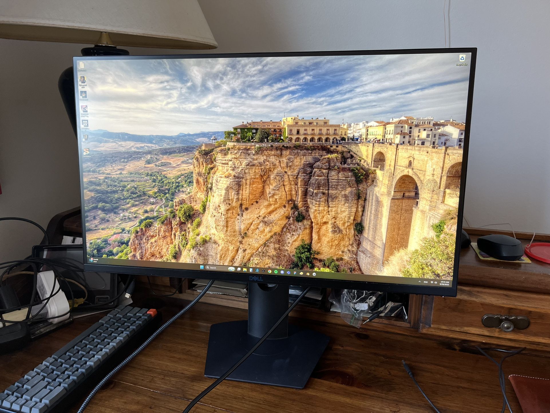 Dell S2719DGF 27” QHD LED Gaming Monitor – 144Hz, FreeSync, Excellent Condition