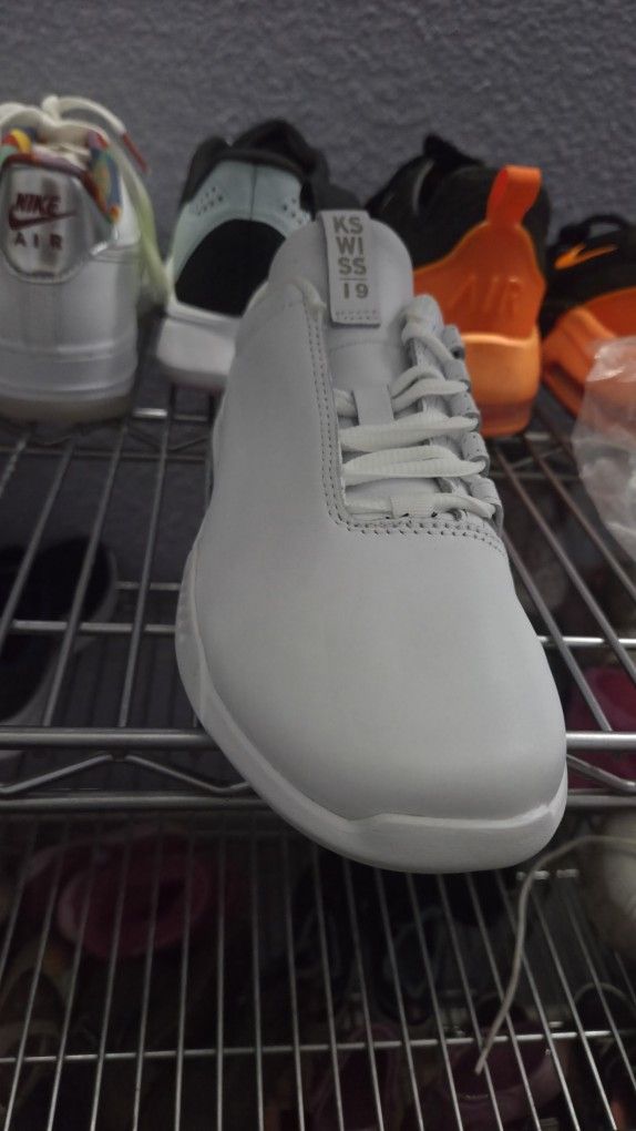 K-Swiss Gen-K Icon Low Sneakers