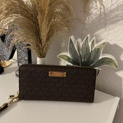 Wristlet Wallet
