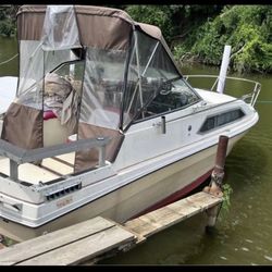 1982 Bayliner 