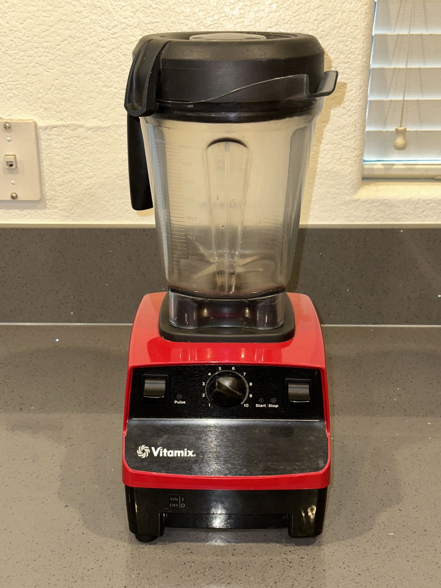Vitamix 57725 Red Model VM0102D High Speed Blender Tested & FUNCTIONAL