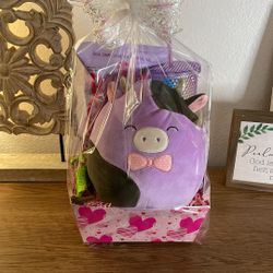 Custom Squishmallow Purple Cow Gift Basket 💜