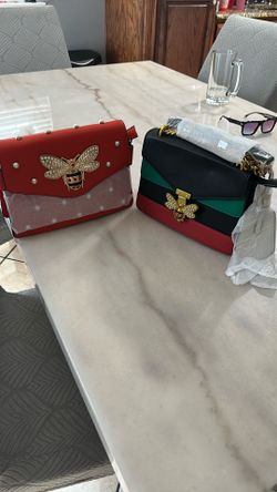 New bee purse crossbody purse