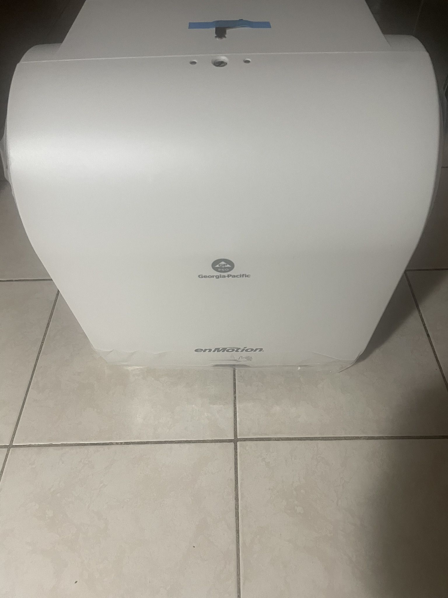 Georgia Pacific Enmotion 59462 Classic Automated Touchless Paper Towel