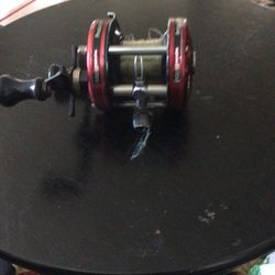 Abarcia fishing reel very good condition 5000 