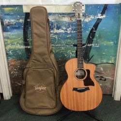 Taylor 24 Ce Grand Auditorium Acoustic Electric Guitar Natural