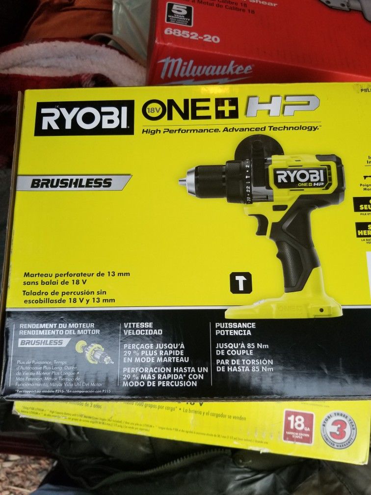 RYOBI 18V Brushless 1/2" Hammer Drill