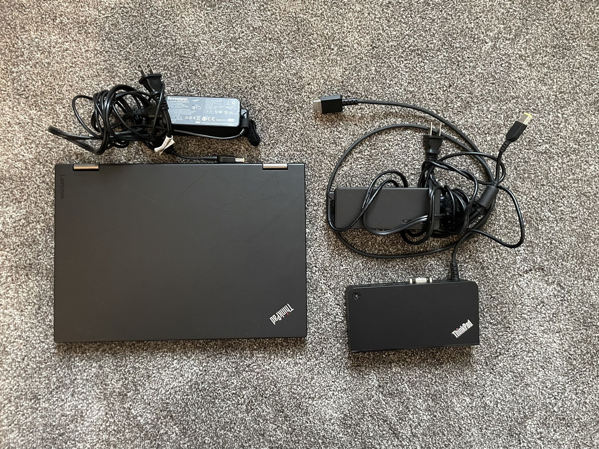 Lenovo ThinkPad Yoga 260 (2-in-1) with Dock and Charger