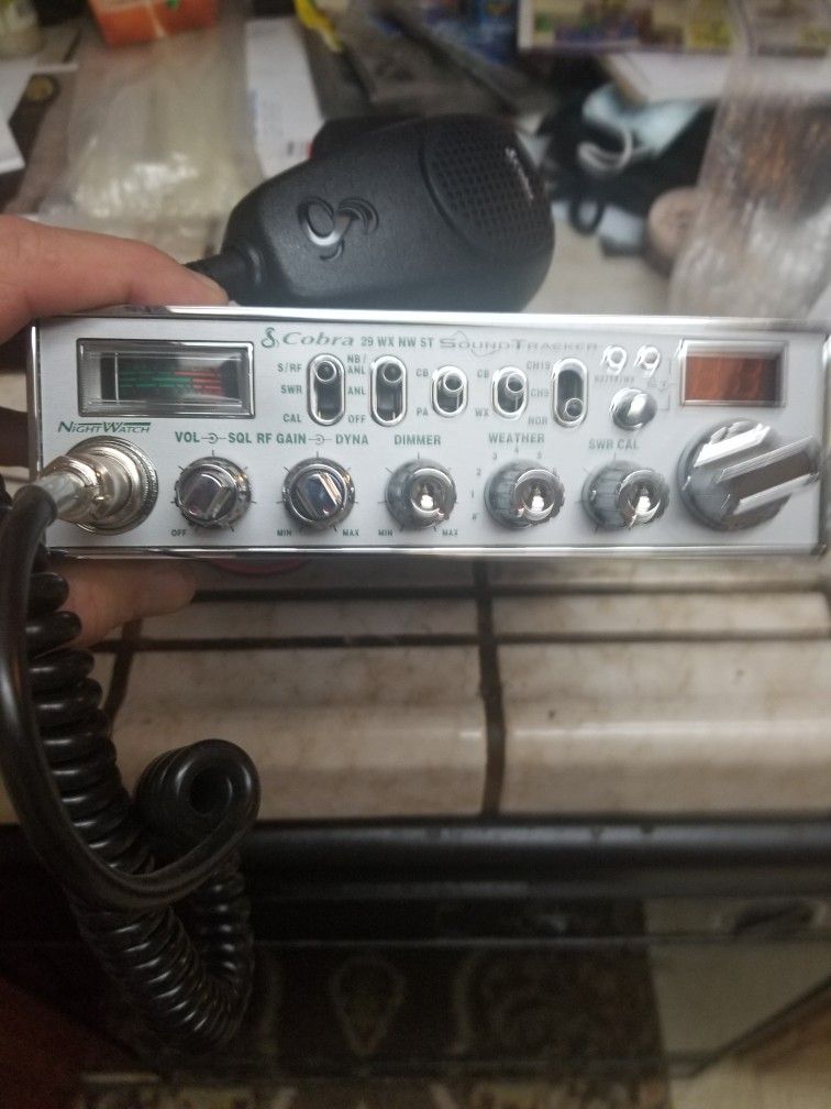 Cobra 29 WX NW ST sound Tracker CB