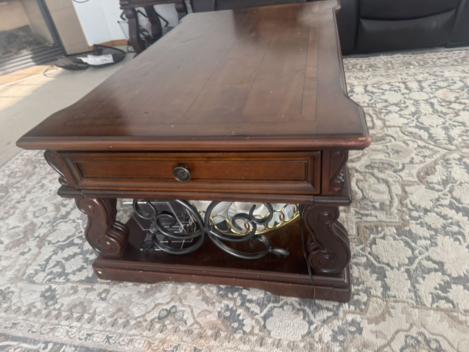 Coffee Table With 2 End Tables