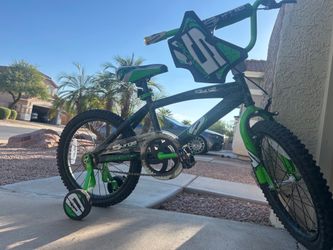 18" Dynacraft Surge Boys' BMX bike.