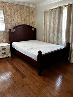Queen size bed and mattress with 1 nightstand