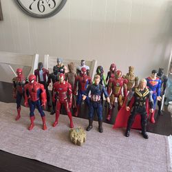 Marvel 12 Inch Figures And Sound Pack 