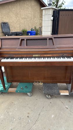 Colton Piano & Organ Supermart