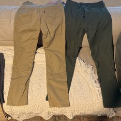 Boys Pants Size 27 And 28 . O’neil, Volcom , And Levi’s.
