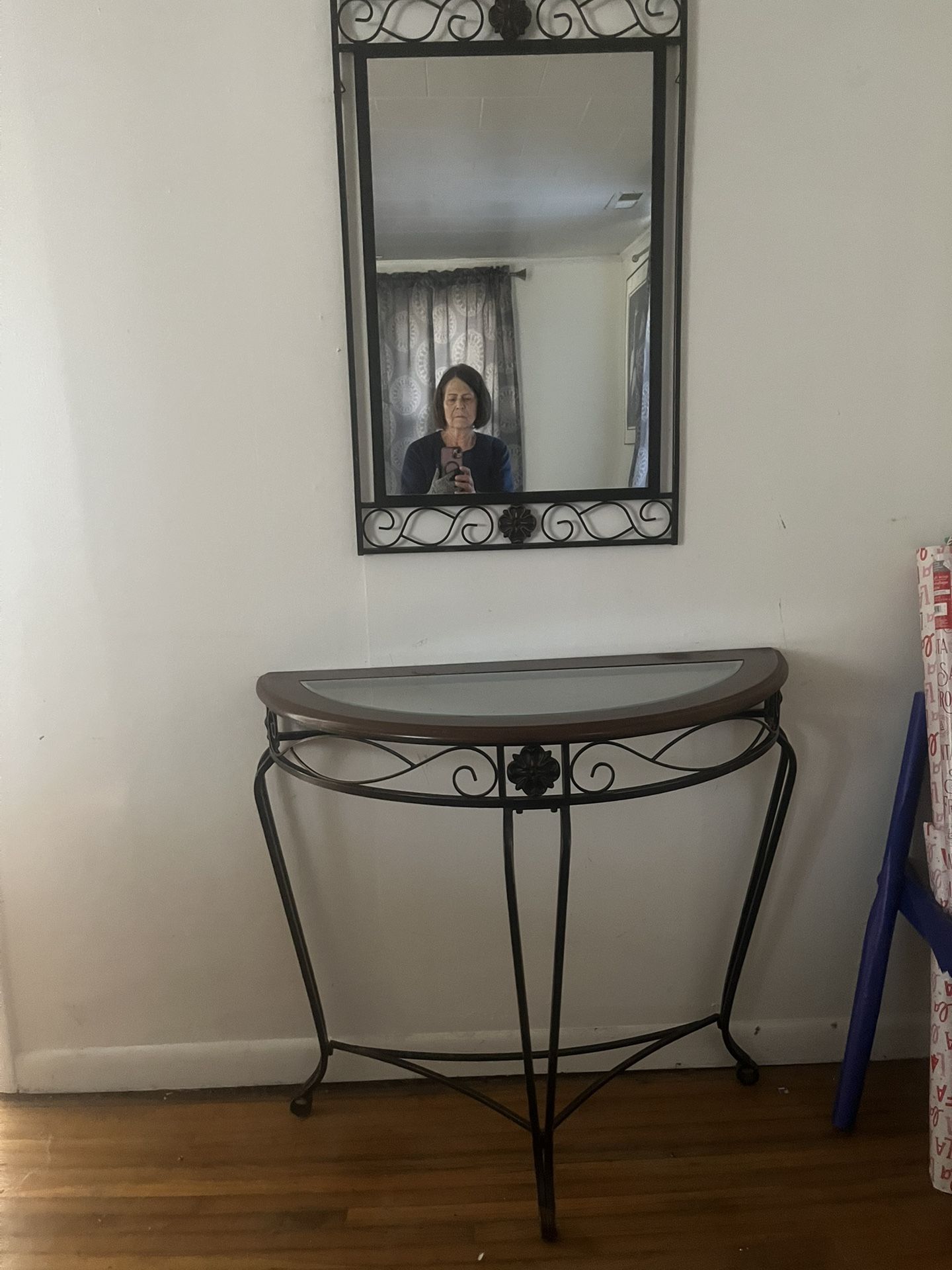 Entry Table W/ Matching Mirror