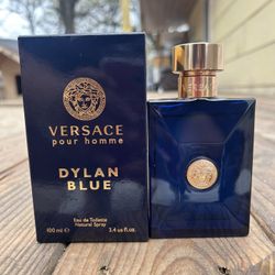 Versace Dylan Blue 