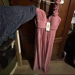 New dress.  Vestido nuevo