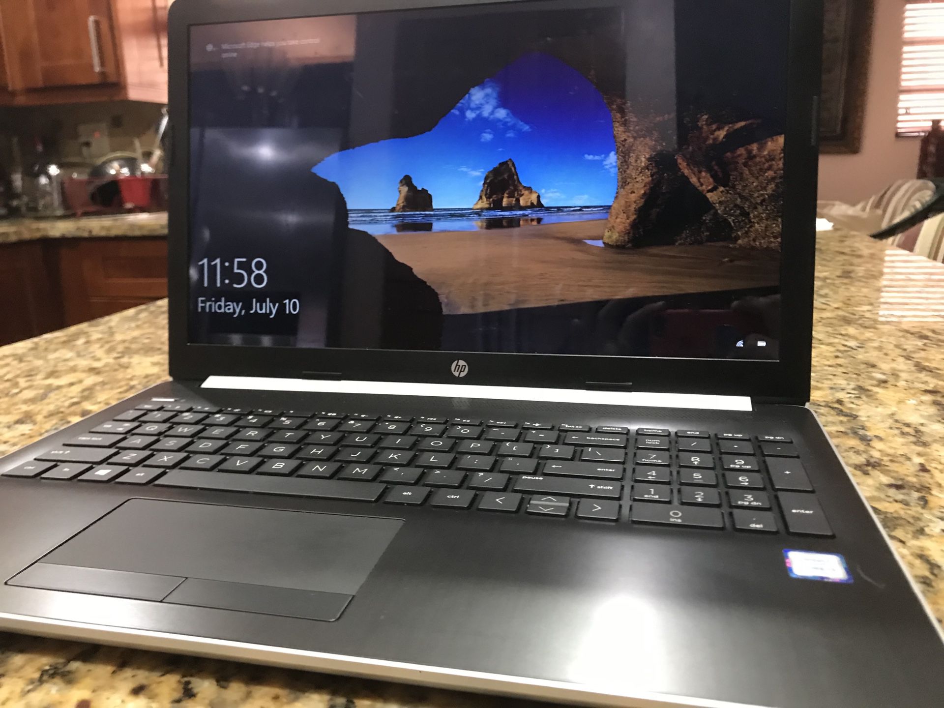 HP Laptop 15-da0xxx 2017