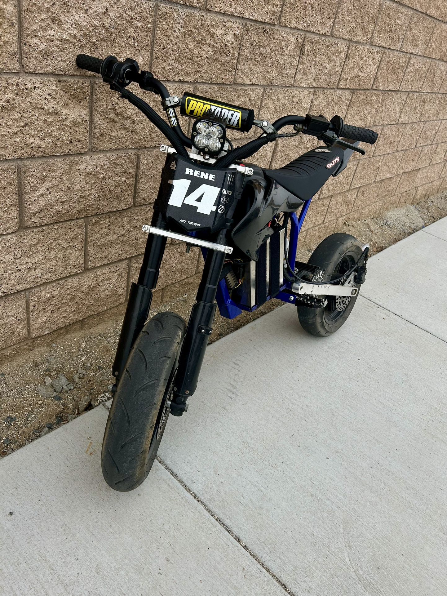 Modded Razor Mx 650 (80mph) for Sale in Riverside, CA - OfferUp