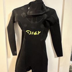 Mature spring wetsuit Women’s Size 4