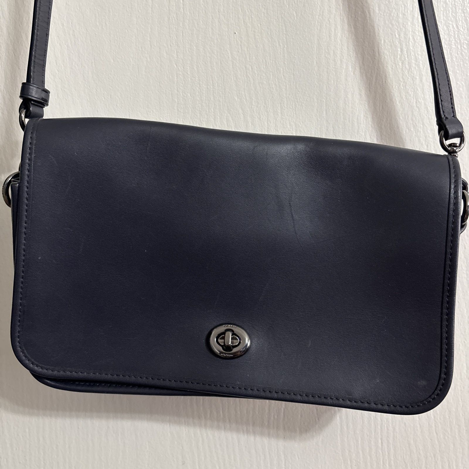 Coach Limited Edition Navy Leather Turnlock Crossbody Bag. A1(contact info removed)5. 