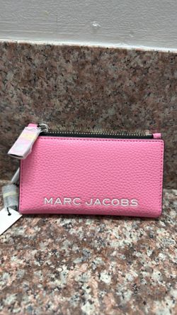 New Marc Jacobs wallet for sale..