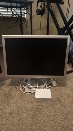 Apple Cinema Display- Great condition