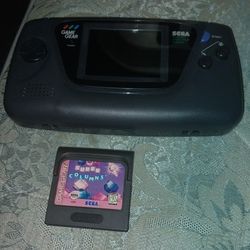 SEGA GEAR W/ GAME CARTRIDGE 