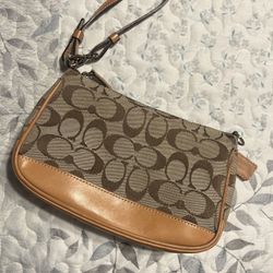 Coach Signature Canvas Wristlet - Style 6094 - Brown/ Tan